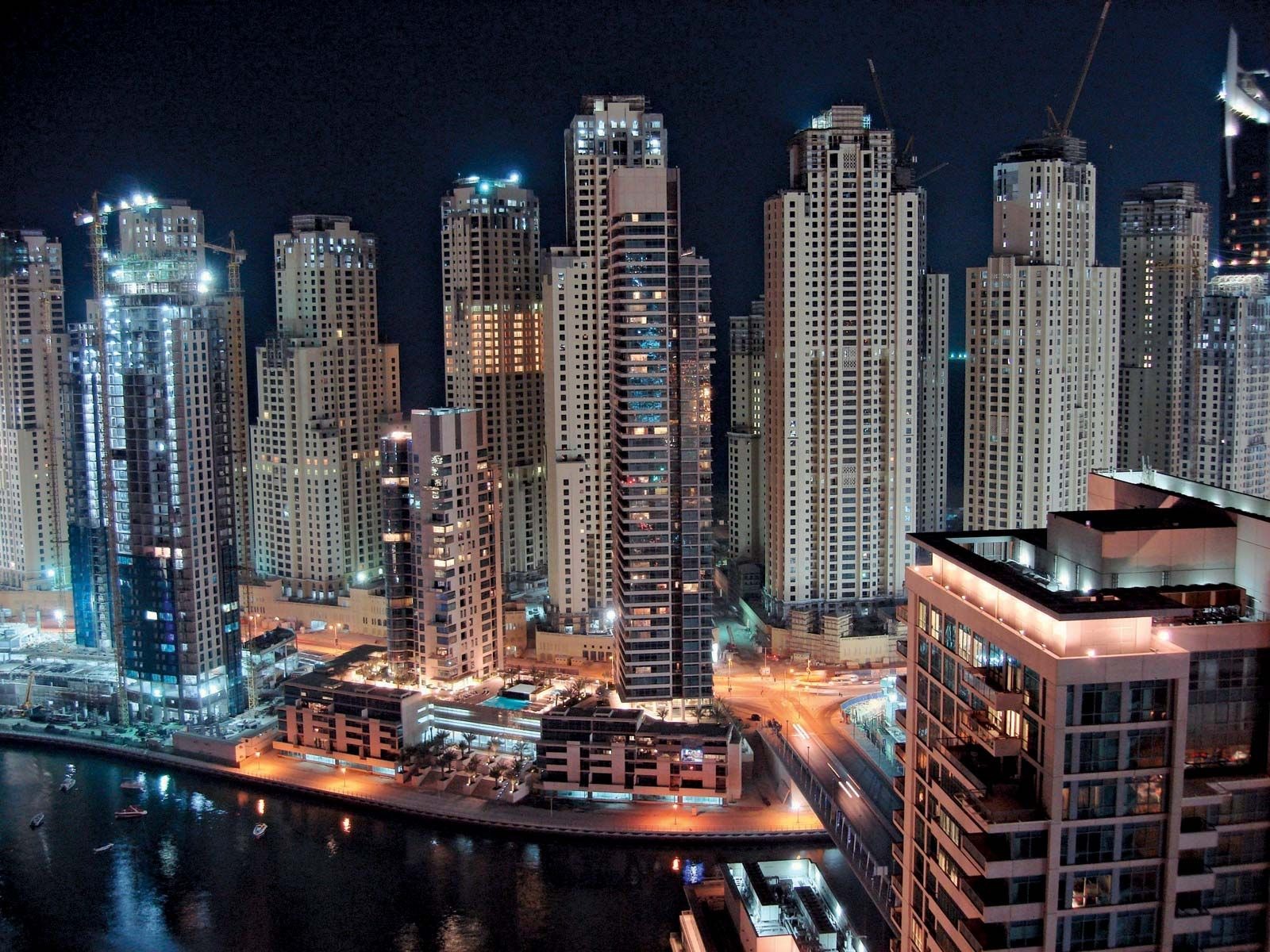 skyline-Dubai-United-Arab-Emirat